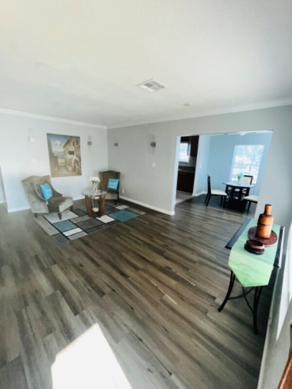Building Photo - 11236 Haas Ave