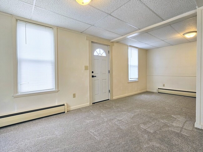 Foto del edificio - 103 Lincoln Ave