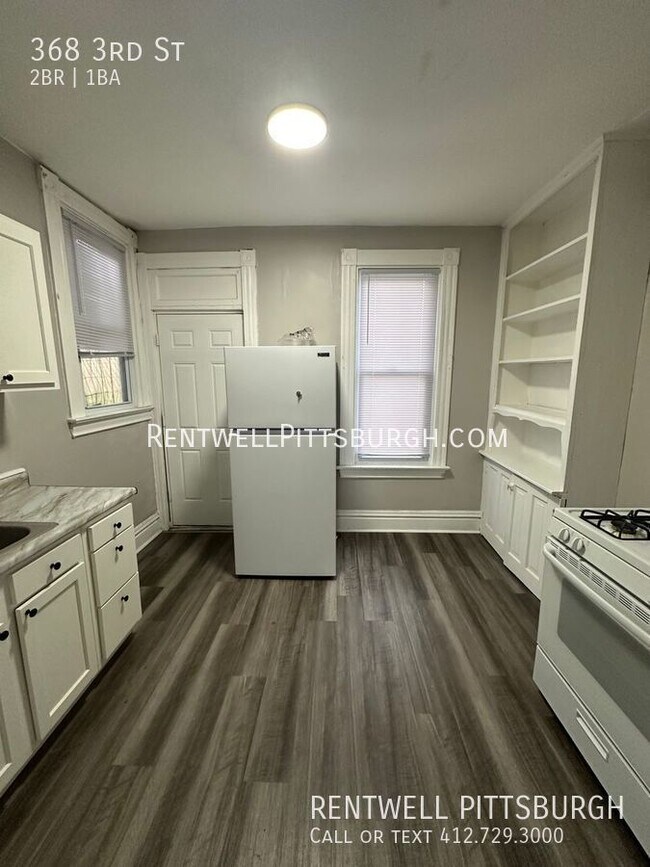 Building Photo - 2 Bedroom Duplex in Pitcairn