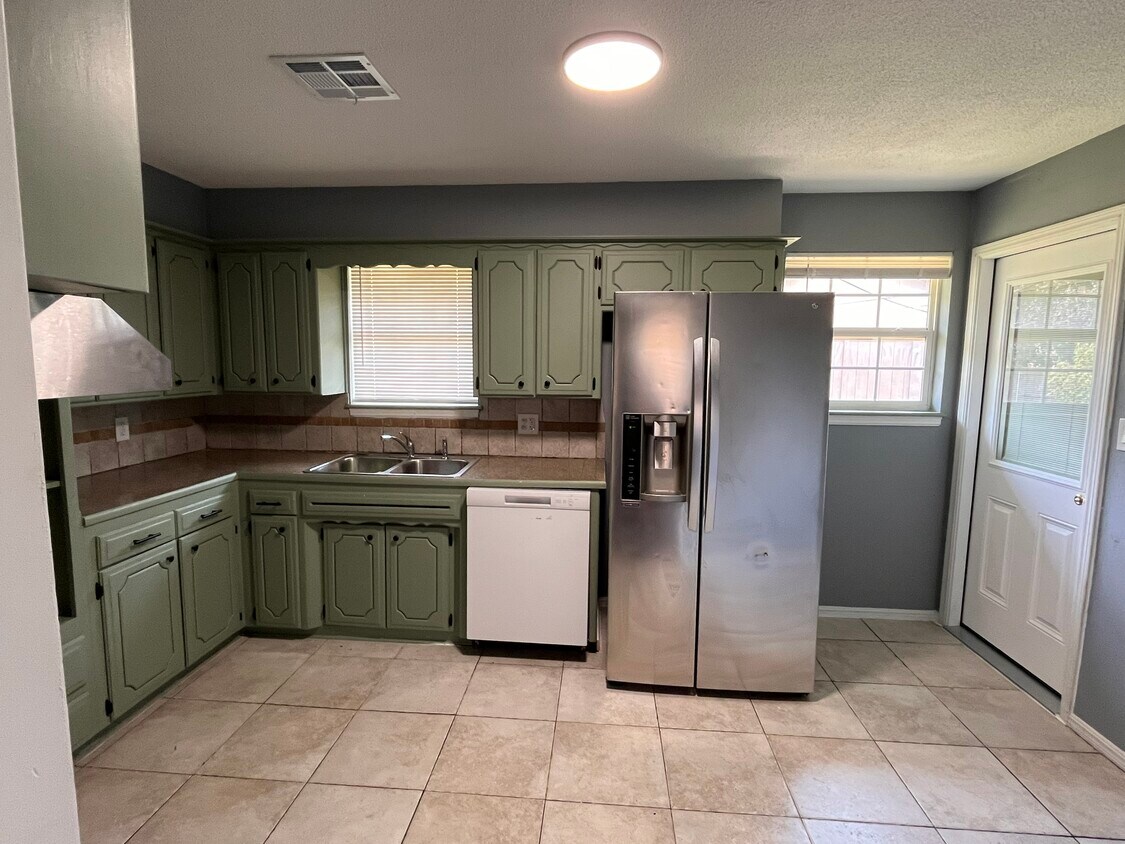 Foto principal - 932 SW 1st St