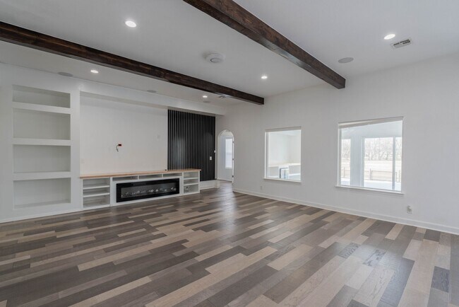 Building Photo - Spacious 4 Bed Owasso Home!