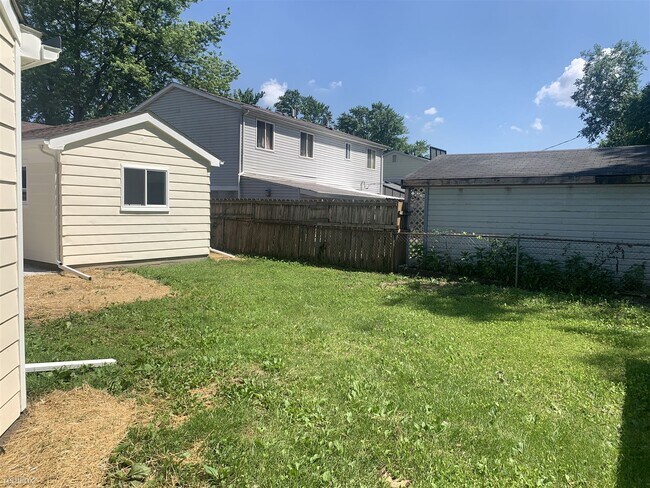 Building Photo - 3 br, 2 bath House - 32427 Chalfonte Dr