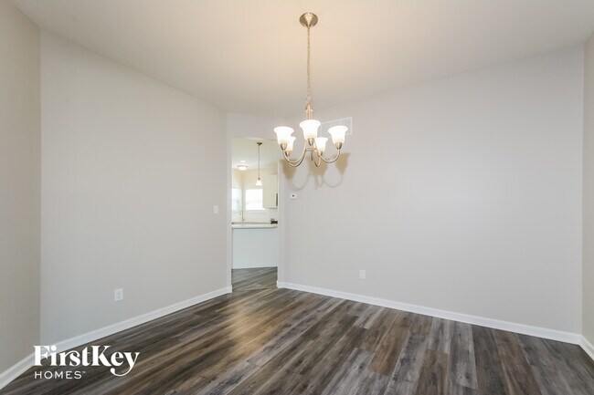Foto del edificio - 476 Timber Valley Trail