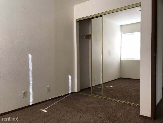 Foto del edificio - 1609 B St