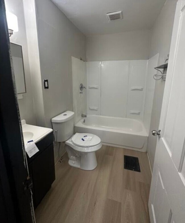 Foto del edificio - Cleveland 5 Bed Single Home