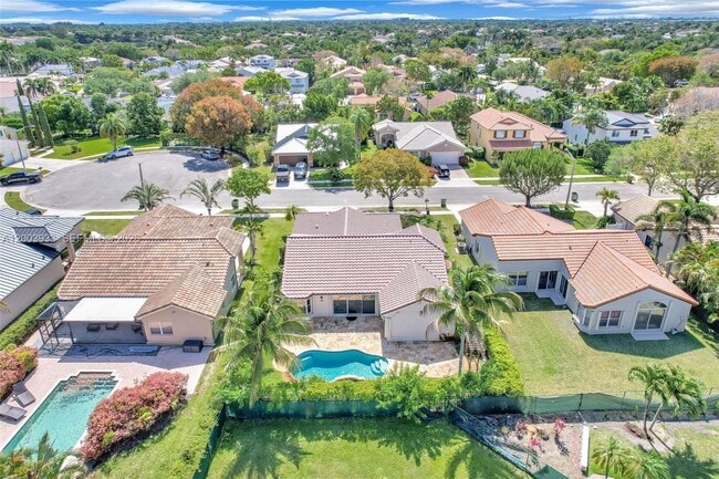 Foto del edificio - 358 SW 163rd Ave