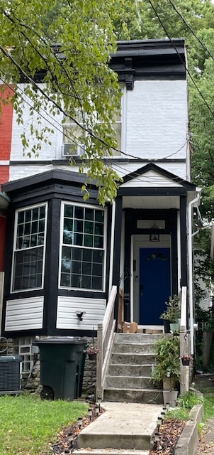 Primary Photo - 762 Summit Ave