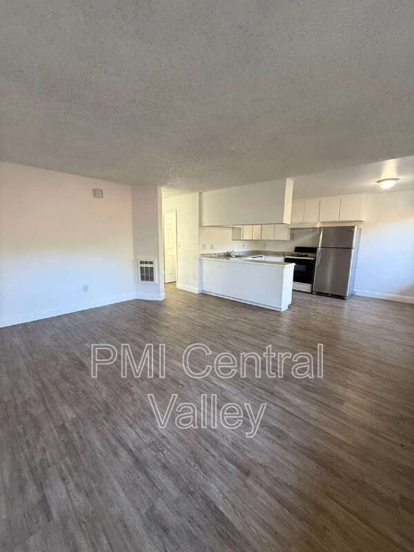 Foto del edificio - 1220 Fairview Dr