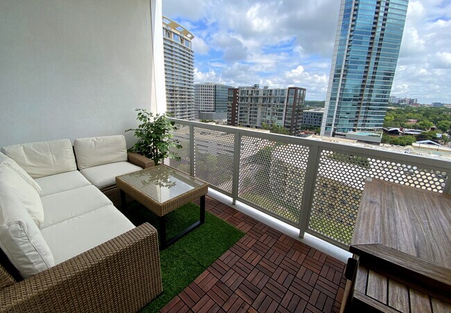 Foto del edificio - 301 West Ave