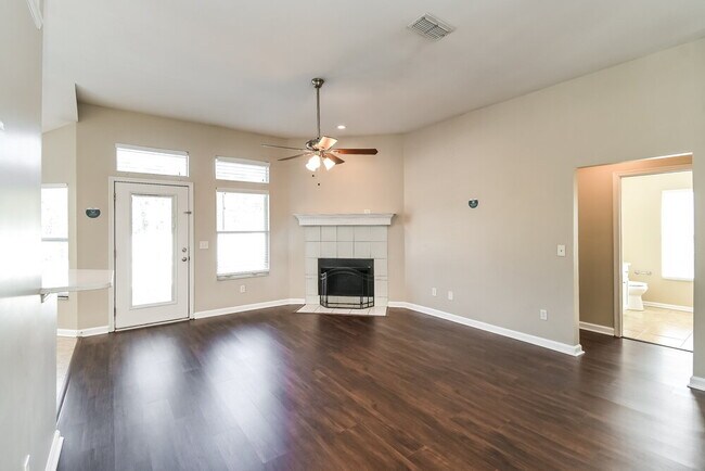 Building Photo - 11507 Sir Barton Ct
