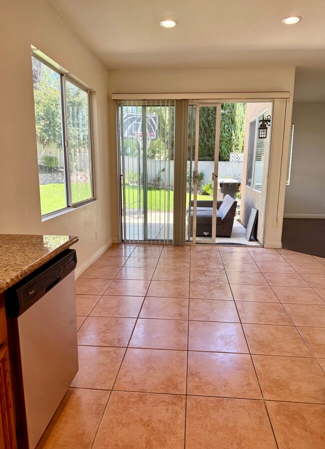 Kitchen leading to backyard - 30863 Orleans Ct