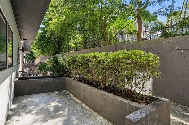 Foto del edificio - 1153 Reynolds Square Ln