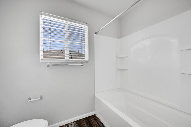 Foto del edificio - $1,850.00 - 2 Bedrooms, 2.5 Bathrooms Town...