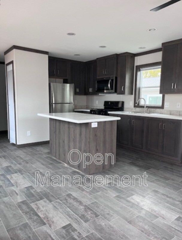 Foto del edificio - 2301 SW Oralabor Rd