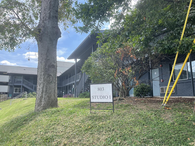 Foto principal - 803 Hillview Heights