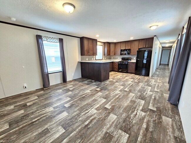 Foto del edificio - 46000 Geddes Rd