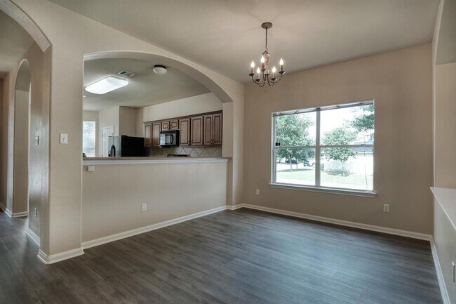 Foto del edificio - 18665 Dry Pond Dr