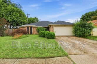 Building Photo - 6526 Aires Dr