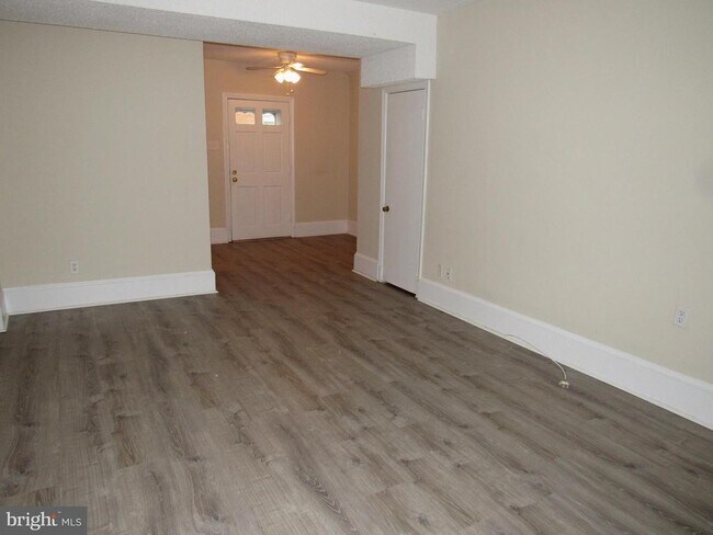 Building Photo - 2503 Arlington Blvd