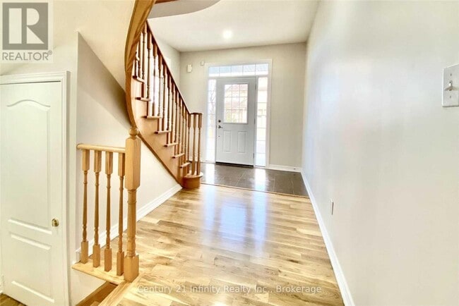 Building Photo - 5688 Pegasus St
