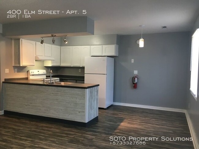 Building Photo - Scott City, Updated, Main Level Apartment