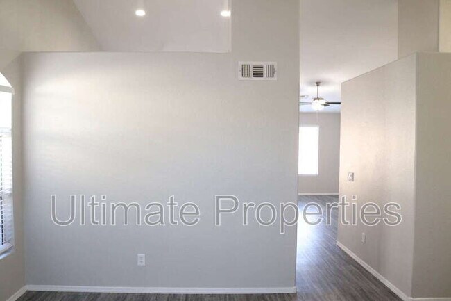 Foto del edificio - 7132 W La Senda Dr