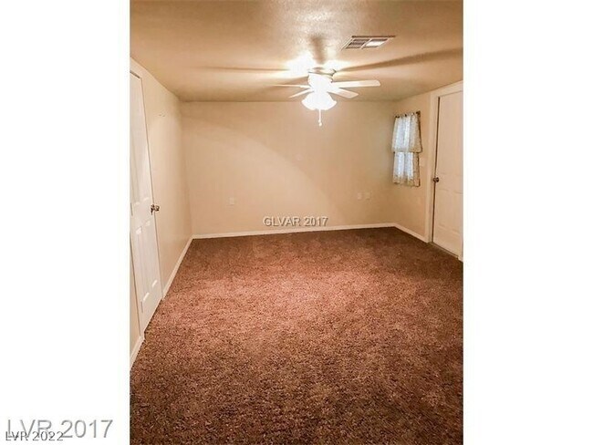 Foto del edificio - 1050 Jeane Ave