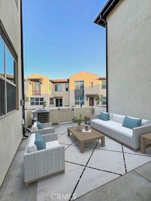 Building Photo - 4331 S Cantos Paseo