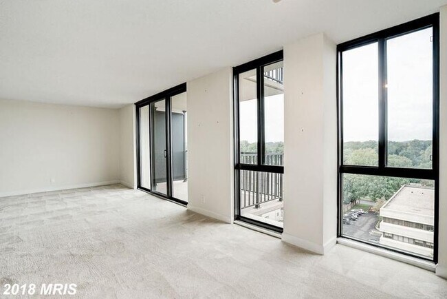 Building Photo - 6800 FLEETWOOD Rd