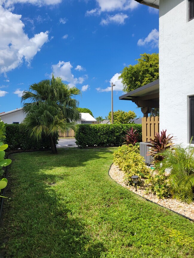 Building Photo - 6908 NW 169th St