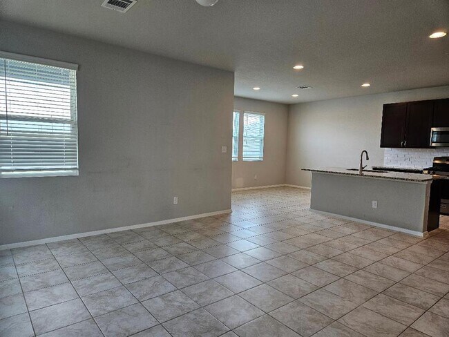 Building Photo - 110 Lavender Ln