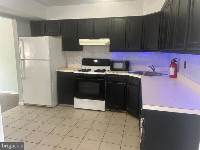 Foto del edificio - 432 Aldeberan Dr