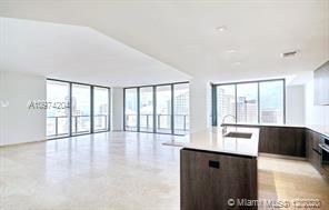 Building Photo - 4 br, 3.5 bath Condo - 88 SW 7th St Apt 3800