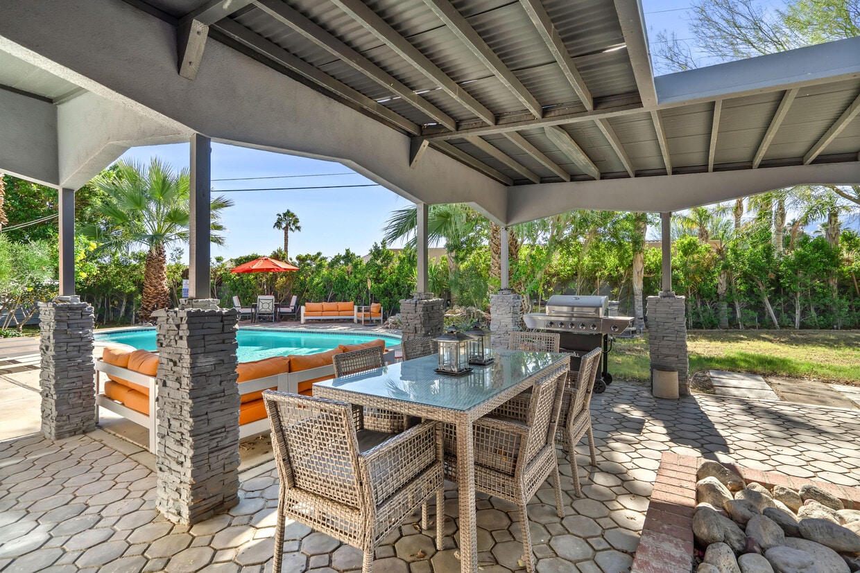 Foto principal - 1950 N Magnolia Rd