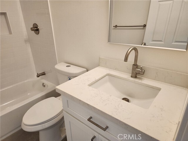 Foto del edificio - 9731 Joyzelle Dr