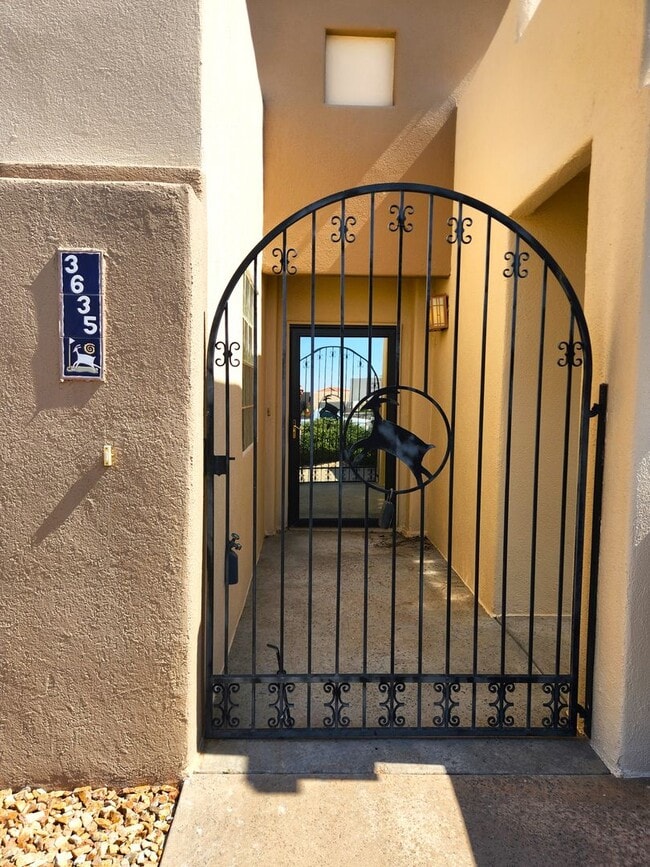 Foto del edificio - 3635 Arroyo Verde St