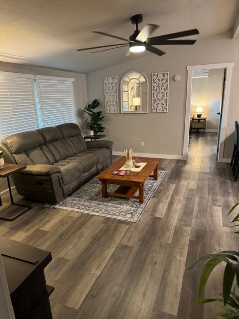 Foto del edificio - 3860 Mission Ln