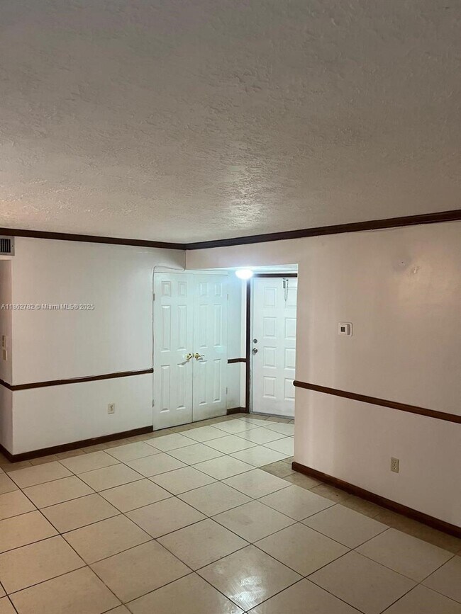 Foto del edificio - 1021 Adams Ave