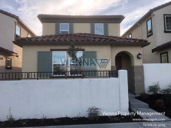 Foto principal - 1052 Essington Ln