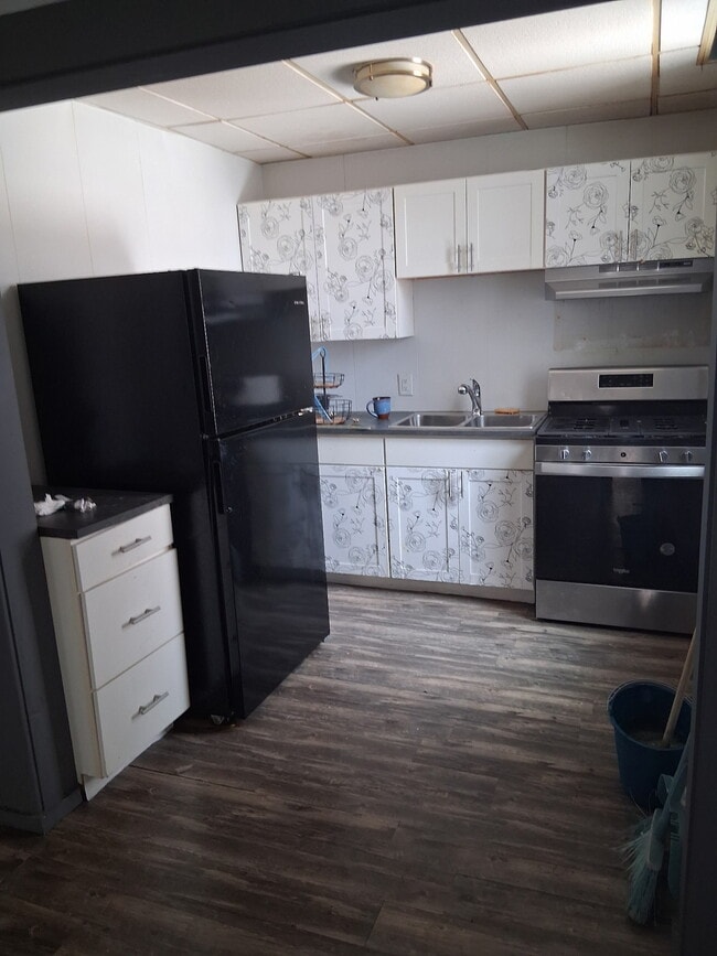 Foto del edificio - 305 Penn St