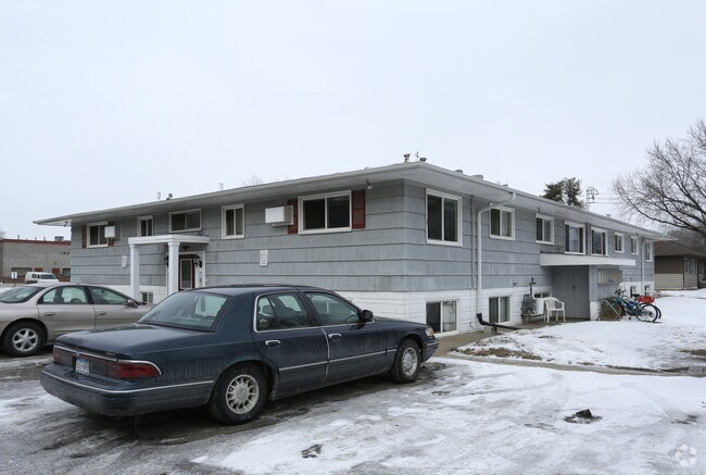 Foto del edificio - 8963 Syndicate Ave