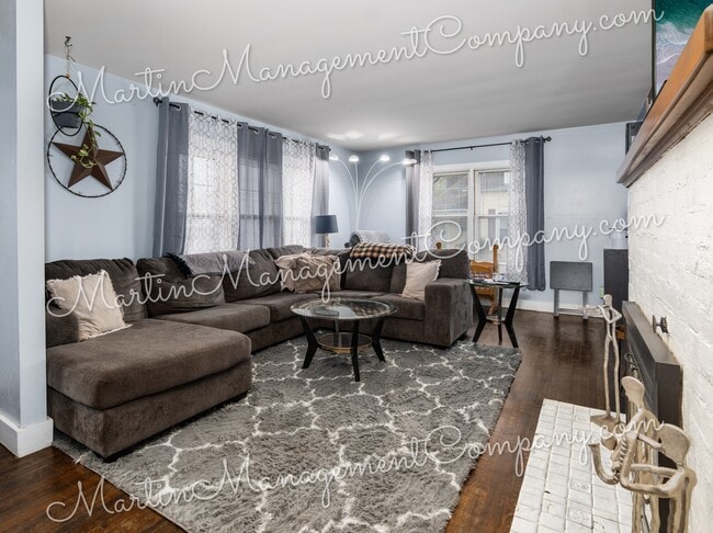 Foto del edificio - 906 S Barrett Ave