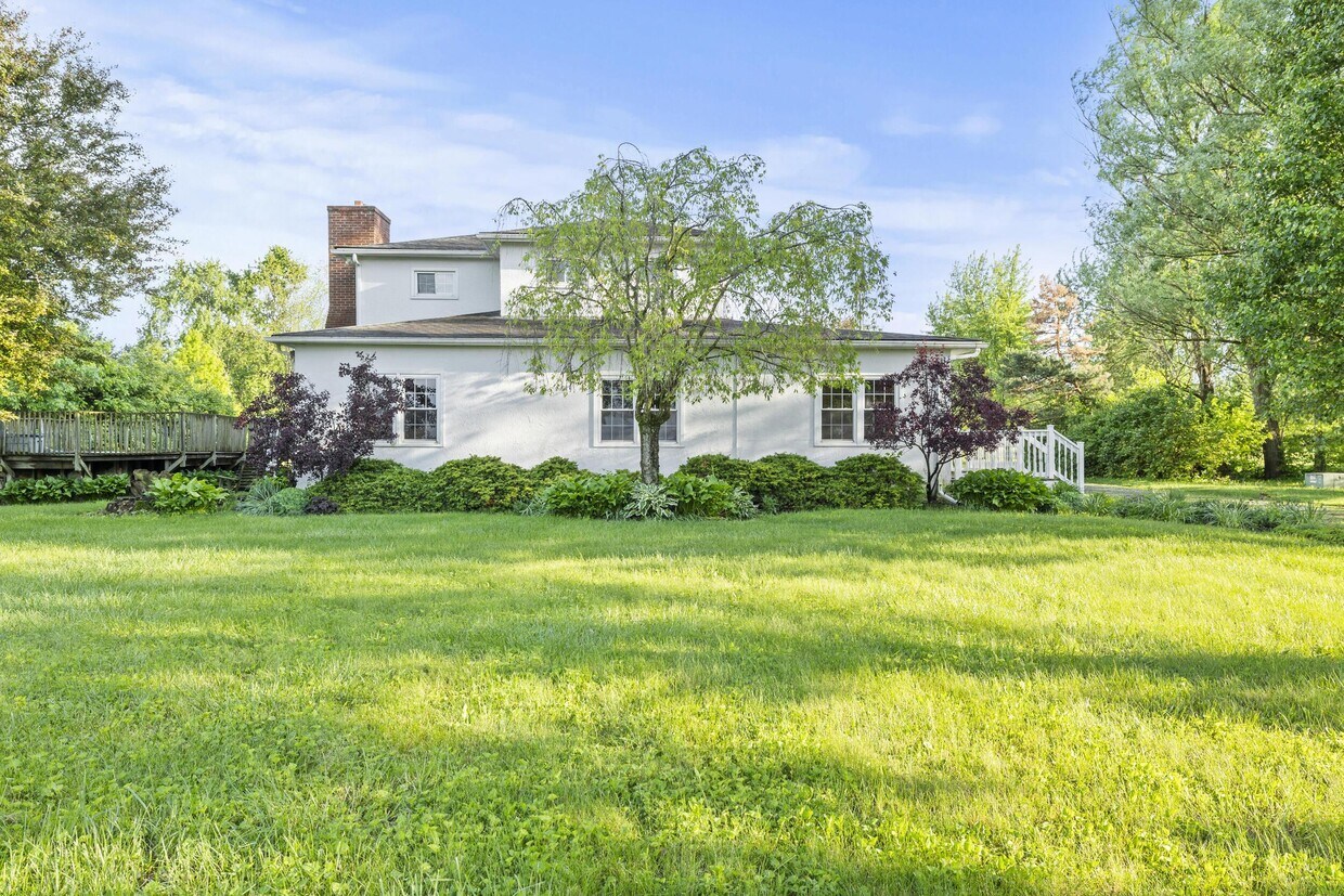 Primary Photo - 7711 Hayden Run Rd