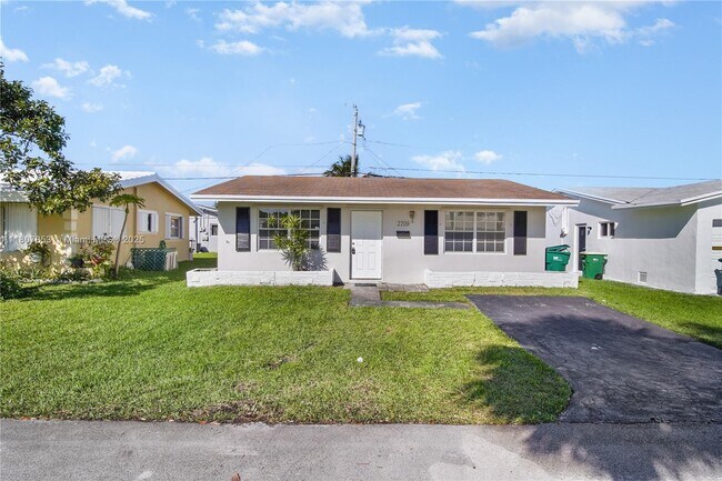 Building Photo - 2709 NW 54th St