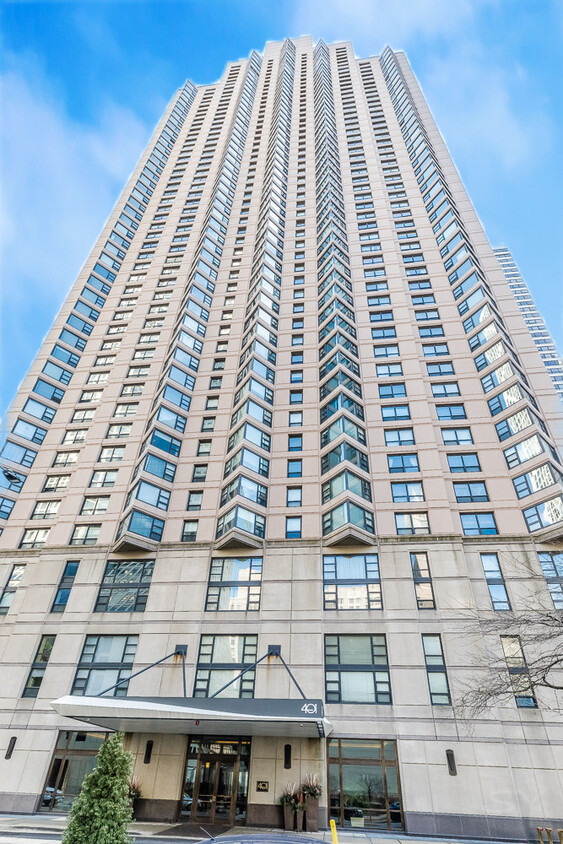 Foto del edificio - 401 E Ontario St