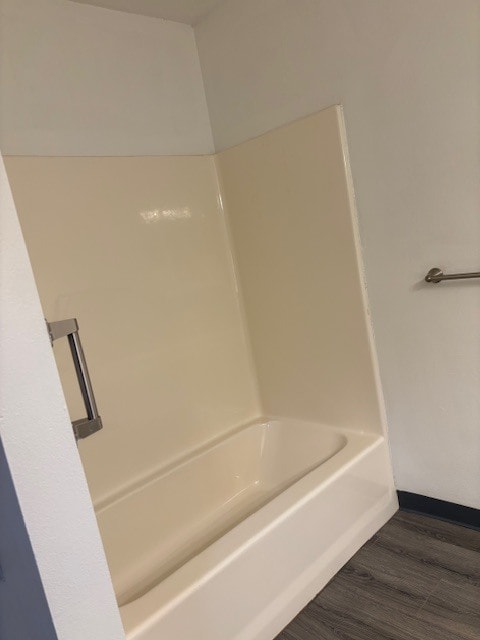 Big bath - Black Hawk Village