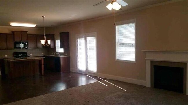 Building Photo - 836 Westmoreland Ln NE