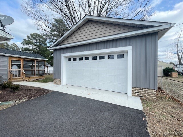 Building Photo - 7978 Wynbrook Ln