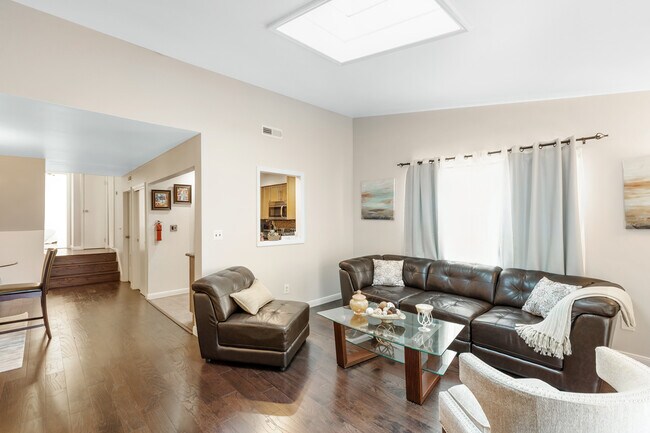 Foto del edificio - 6405 Liberty Ave