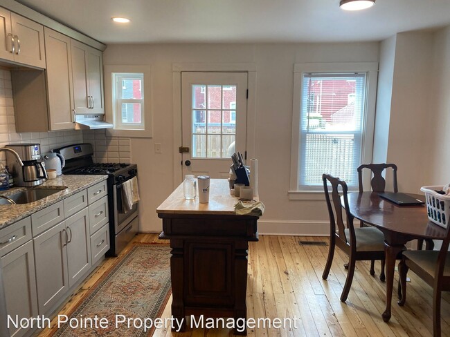Building Photo - 2 br, 1 bath House - 628 George Street